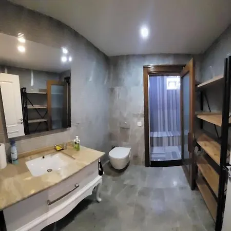 Huge Duplex Apartment, Kargicak / Alanya, 5 Rooms, 330 M2 Living Space, Close To The Διαμέρισμα
